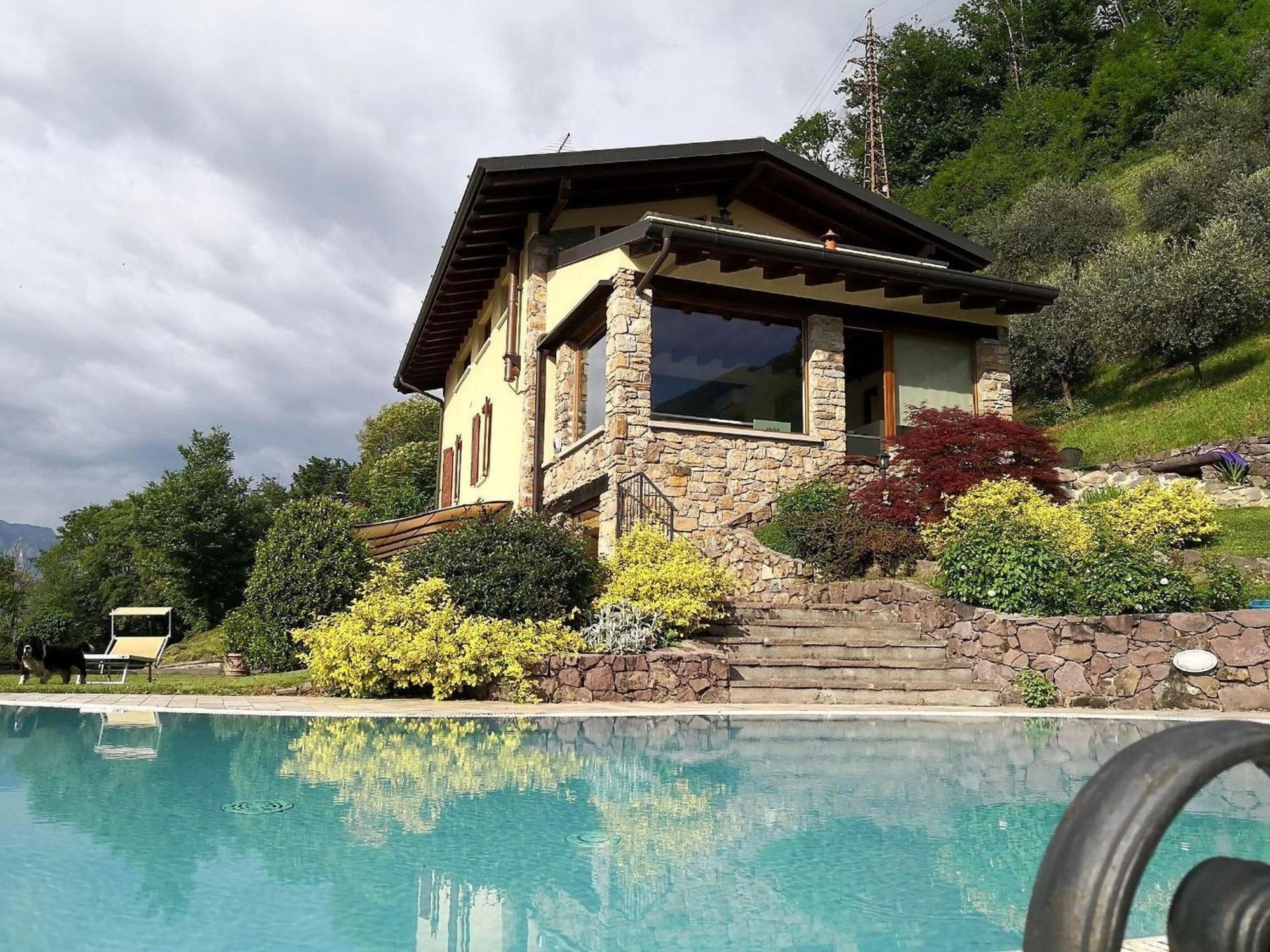 Villa In Pisogne With Pool Garden And Lake View Екстериор снимка